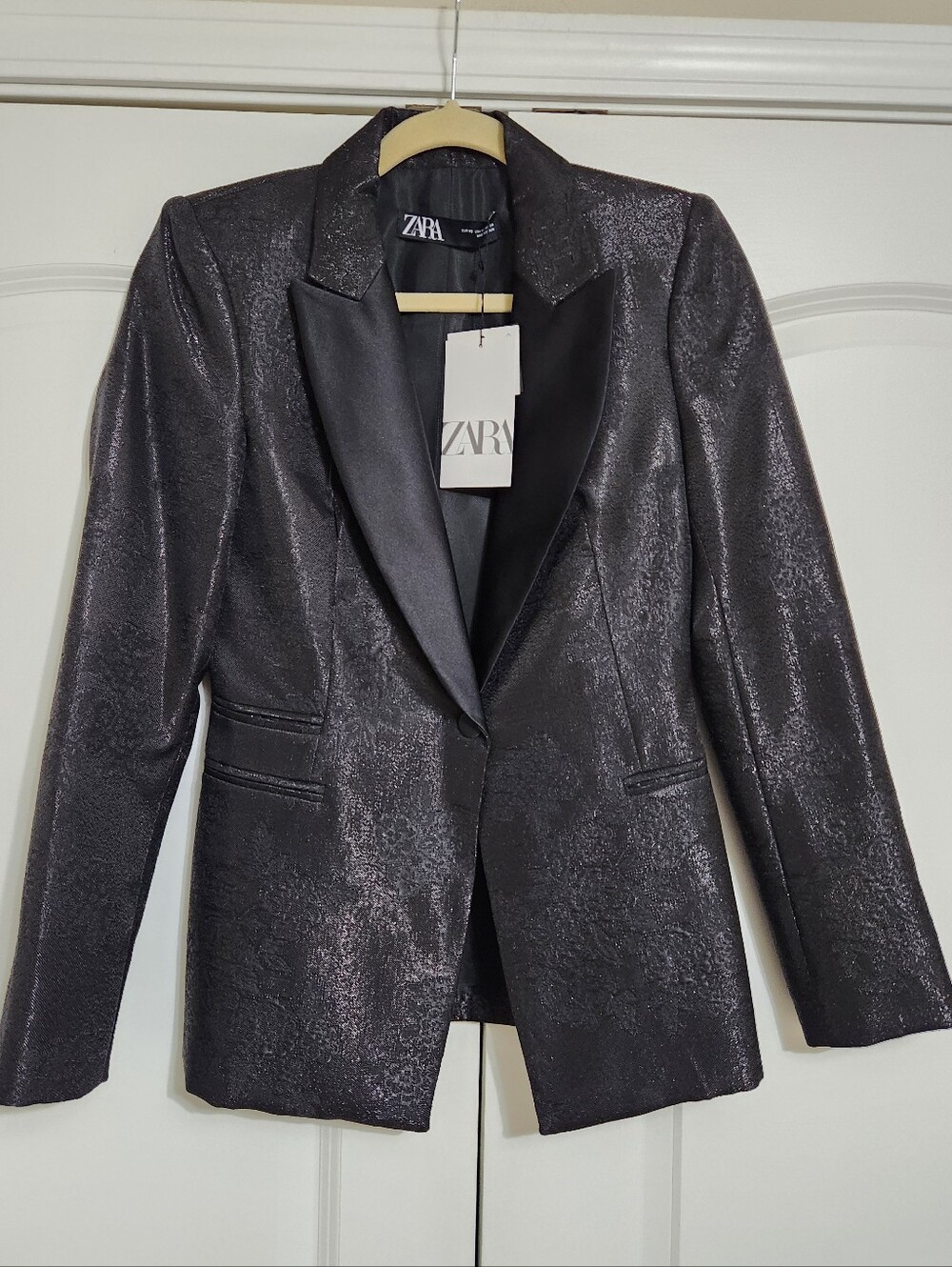 Zara Jacquard Blazer With Sparkle Detail and Satin Lapel / Party Jacket